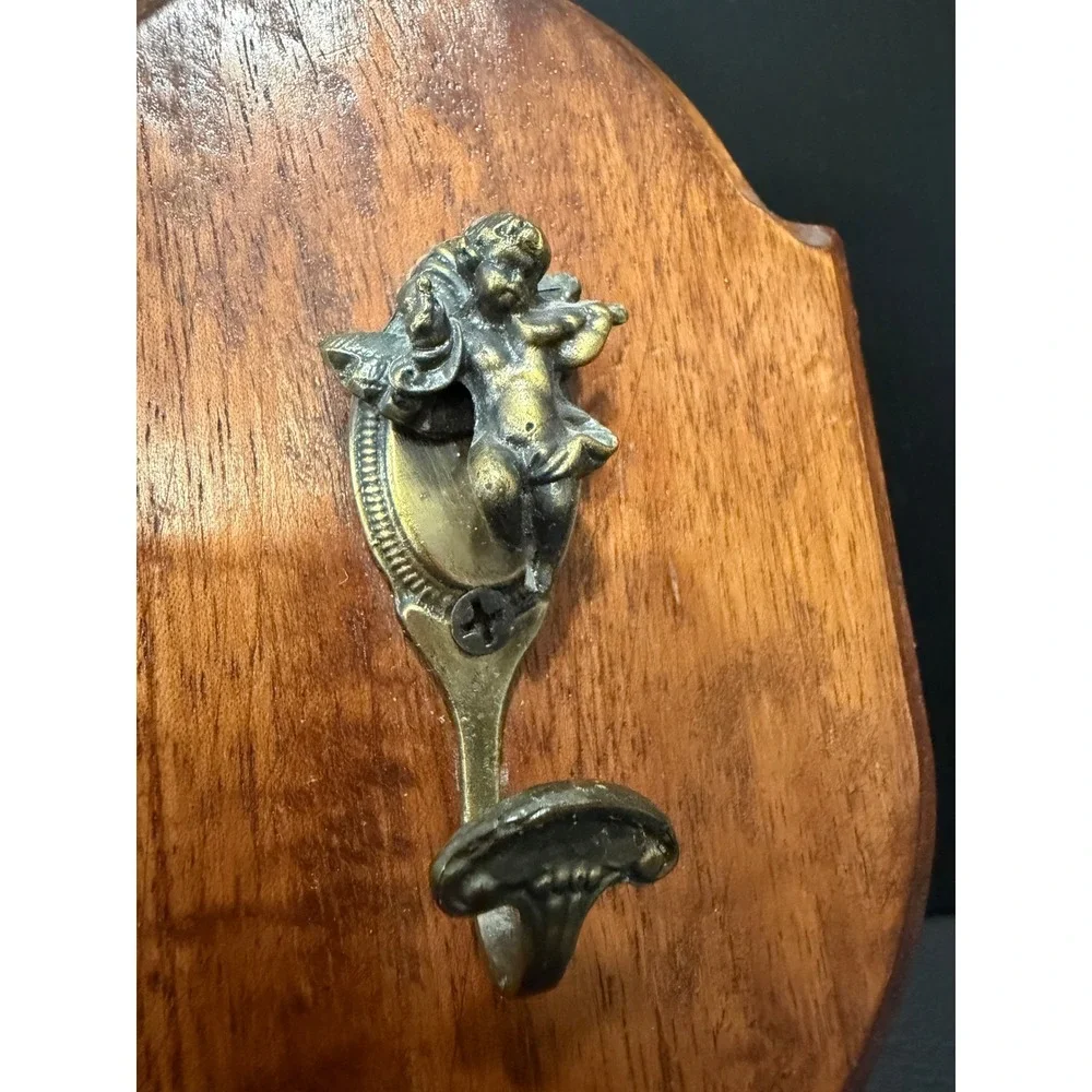 Vintage Brass Cherub Wall Hook Plaque Violin Angel Key Hanger Hollywood Regency